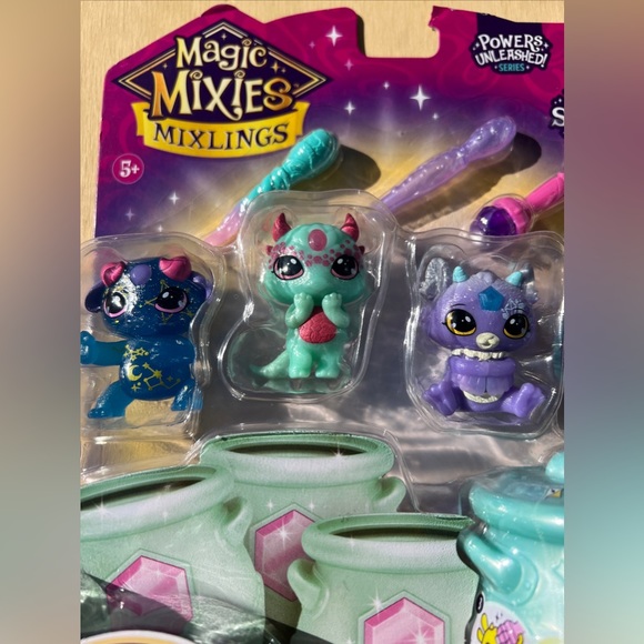 Magic Mixies Mixlings Powers Unleashed! Series Shimmer Magic Mega Pack - Picture 2 of 8